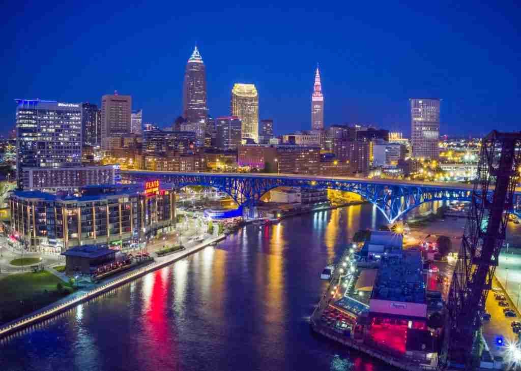 web cleveland skyline 2017 c aerial agents 1